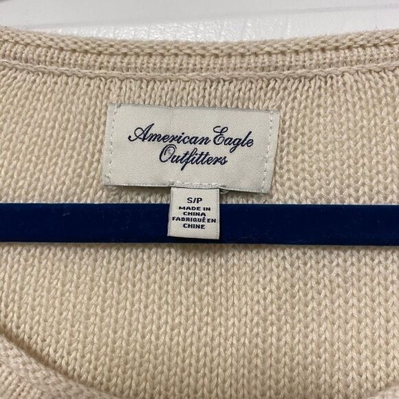 American Eagle, beige cropped short sleeved top - Picture 3 of 6